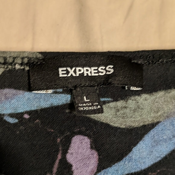 Express Top - Picture 3 of 3